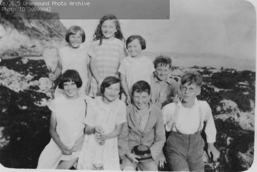 Picture of Children at Charlestown