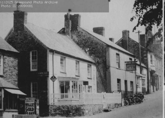 Picture of Mrs Osborne's shop 1940s
