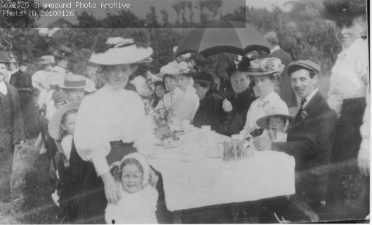 Picture of Methodist Sunday School Treat c1900