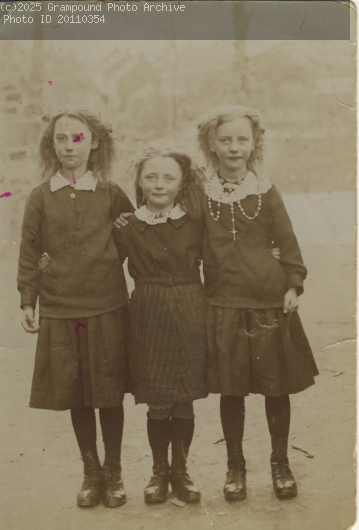 Picture of The Honey Sisters