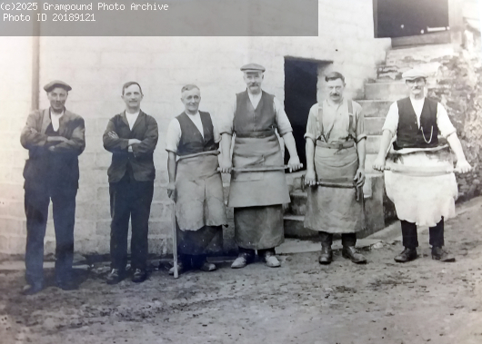 Picture of Tannery workers
